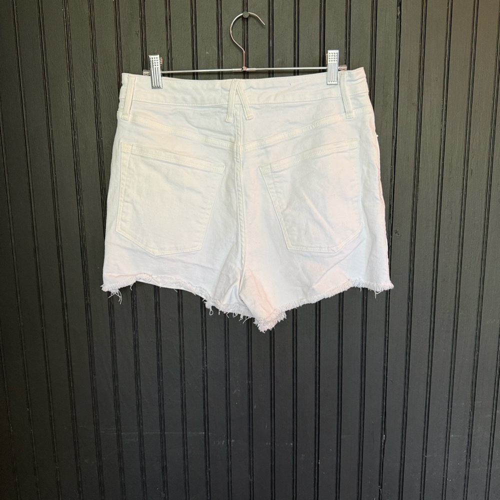 Good American Bombshell Shorts - Picture 2 of 8